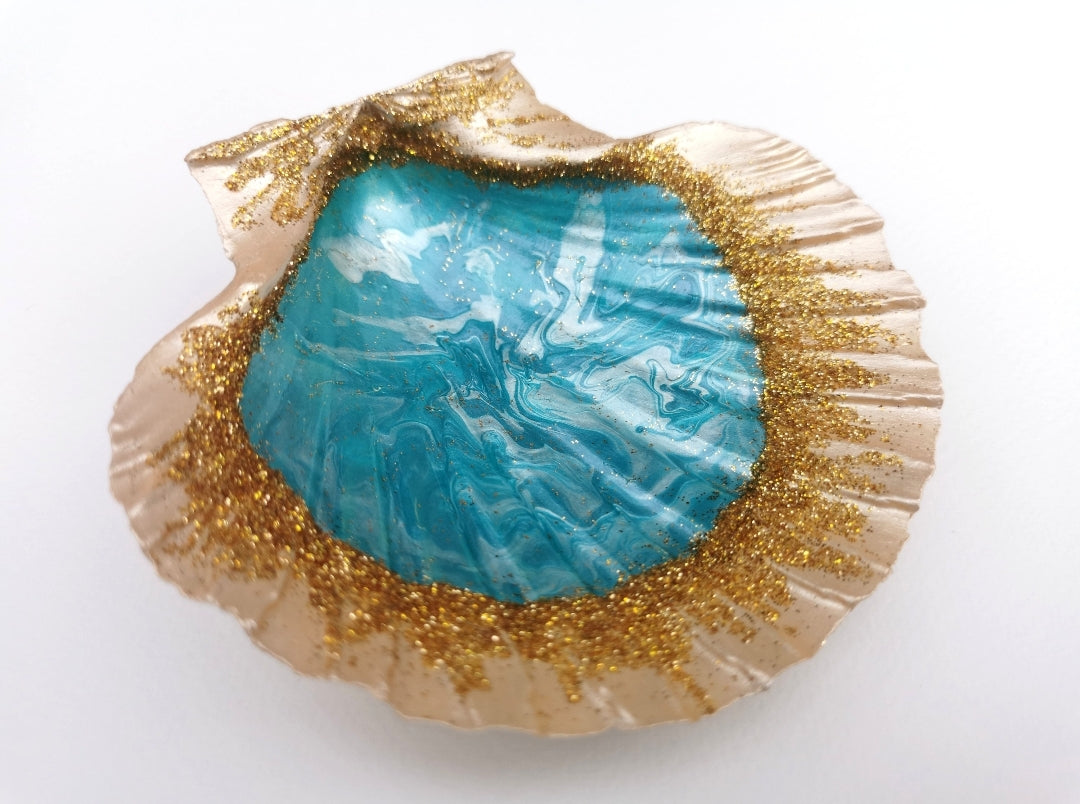 Scallop Shell Trinket Dish - Blue lagoon with glitter edging | Jewellery Dish | Ring Dish | Handcrafted in UK