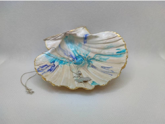 Scallop Shell Trinket Dish - Seafoam swell with gold leaf edging | Jewellery Dish | Ring Dish | Handcrafted in UK