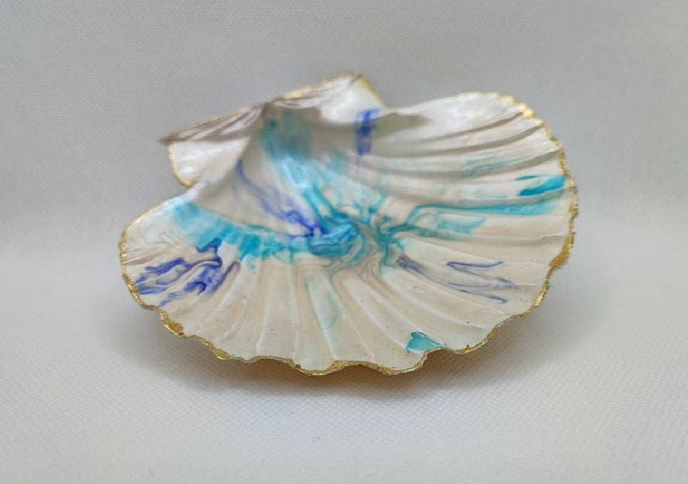 Scallop Shell Trinket Dish - Seafoam swell with gold leaf edging | Jewellery Dish | Ring Dish | Handcrafted in UK