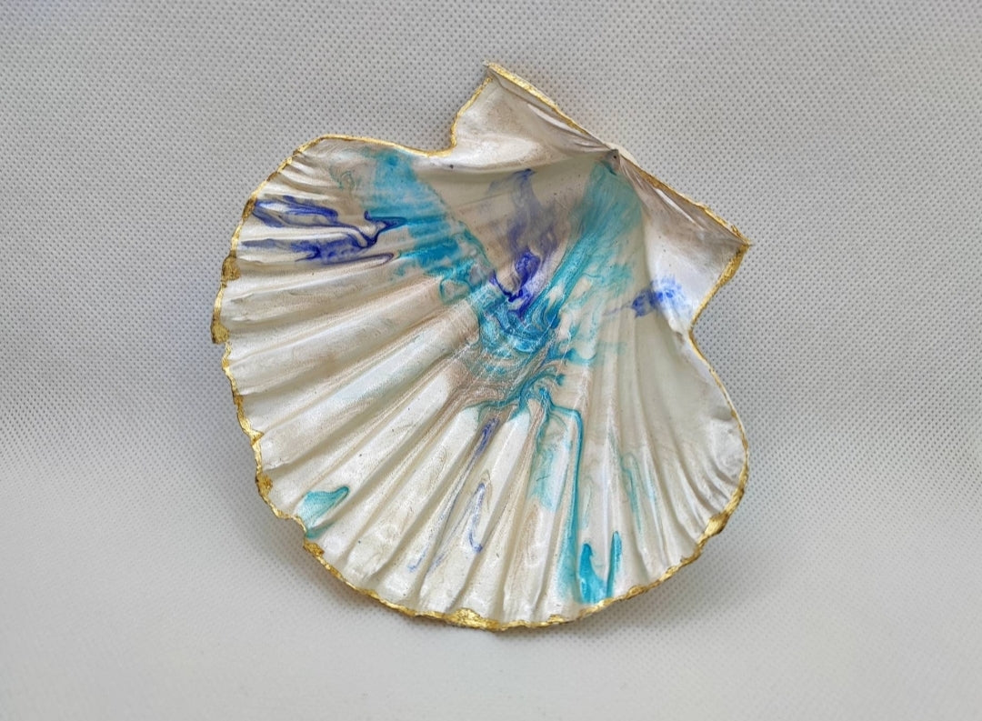 Scallop Shell Trinket Dish - Seafoam swell with gold leaf edging | Jewellery Dish | Ring Dish | Handcrafted in UK