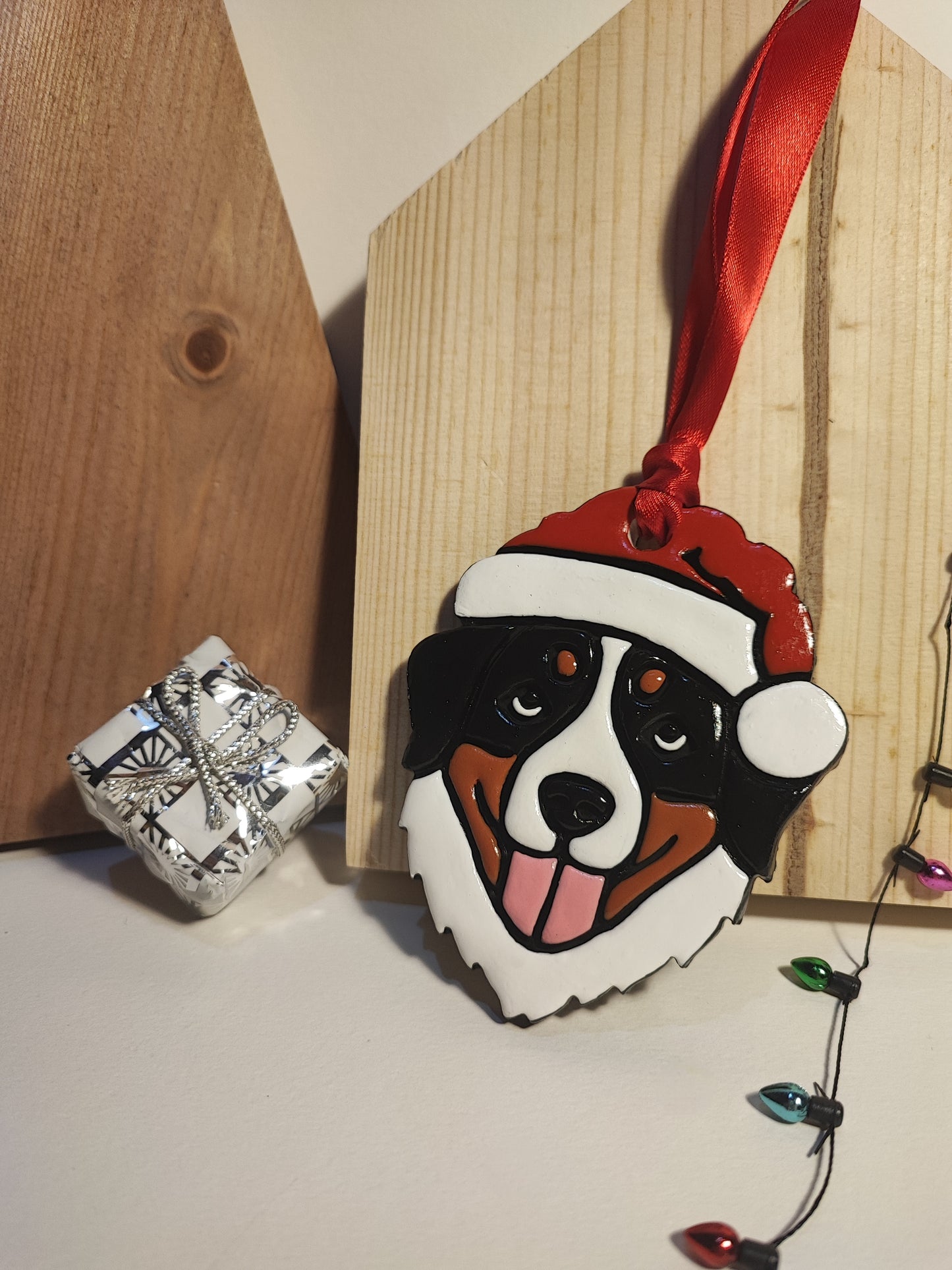 Santa Hat Bernese Mountain Dog Christmas Bauble | Christmas Tree Decorations | Handmade in UK